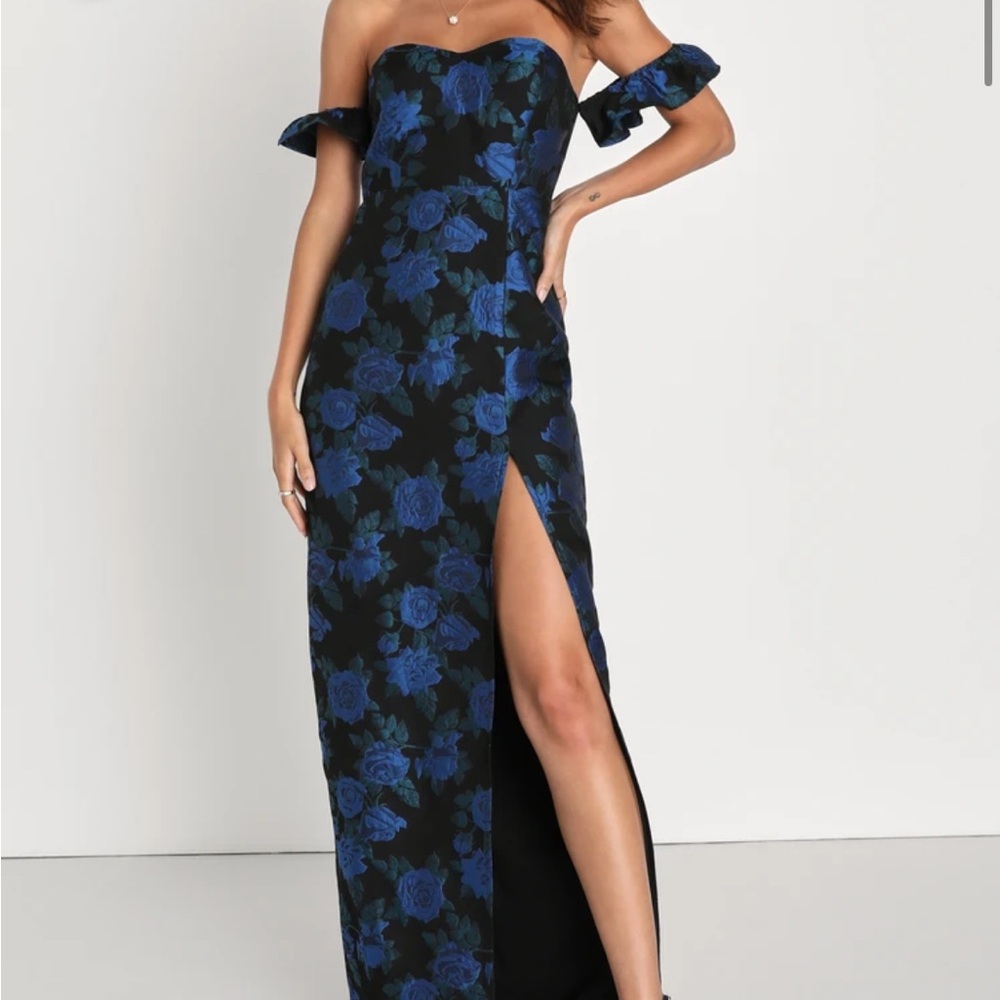 LULUS formal dress